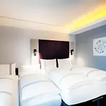 Premier Centre Szálloda 3*