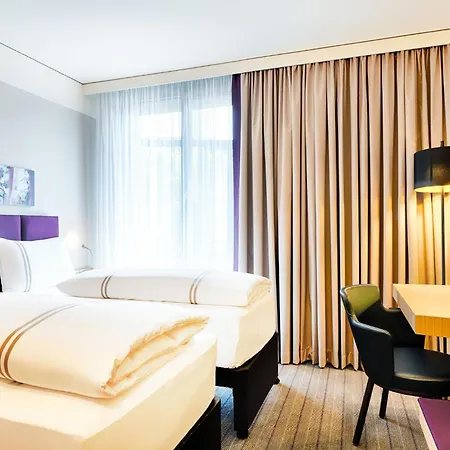 Premier Centre 3*
