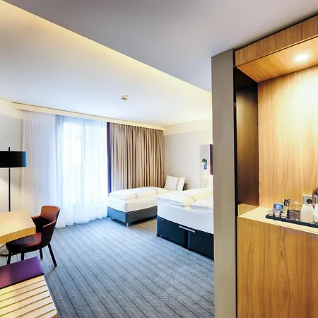 Premier Centre 3*