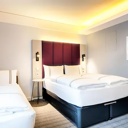 Premier Centre 3*