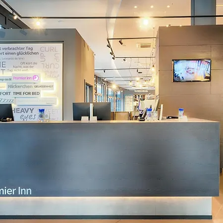 Premier Centre Hotel 3*