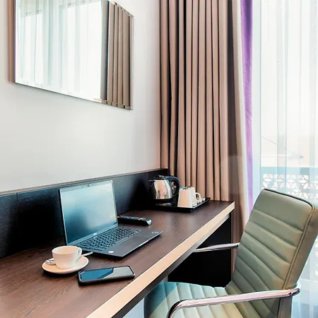 Premier Centre Hotel